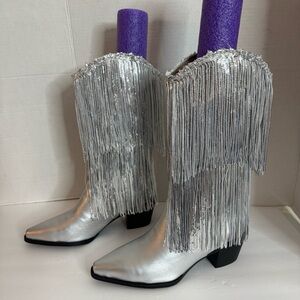 Size 10 Silver Fringe Women's Boots